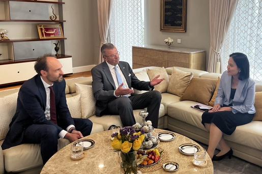 v.l.n.r.: Christian Klingler, Christoph Leicher, Generalkonsulin Prapenpim Prachanapajchanuk